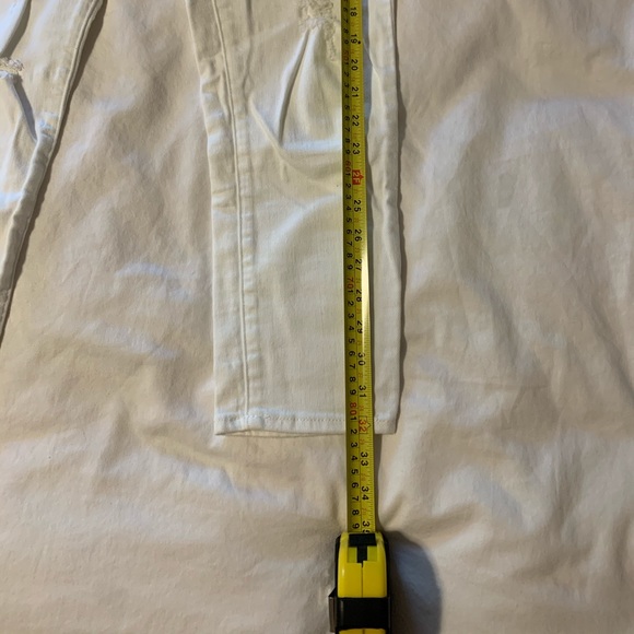 *SOLD* AE distressed cropped jegging - Picture 8 of 9